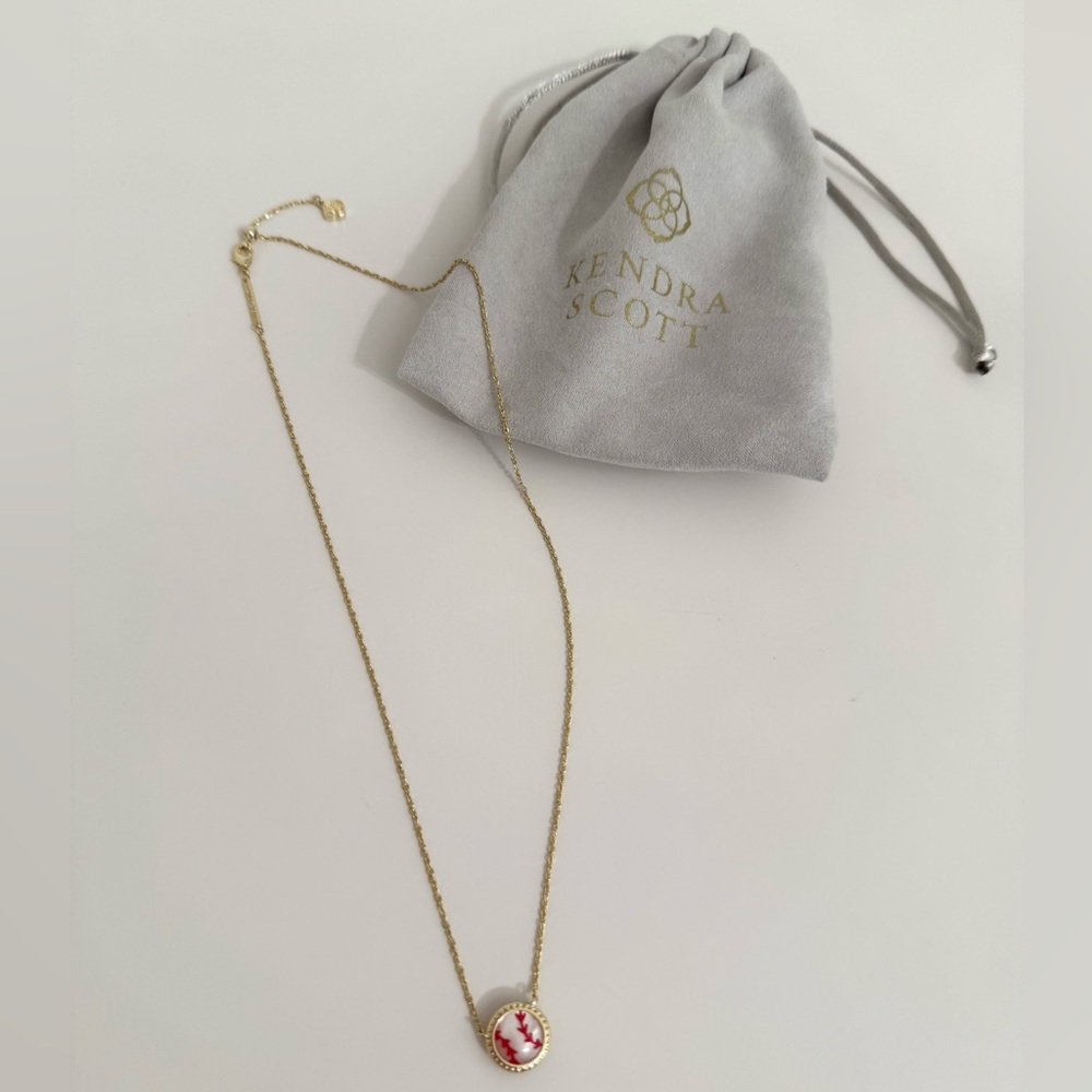 Kendra Scott Baseball Gold Short Pendant Necklace in Ivory Mother-of-Pearl - Picture 3 of 8